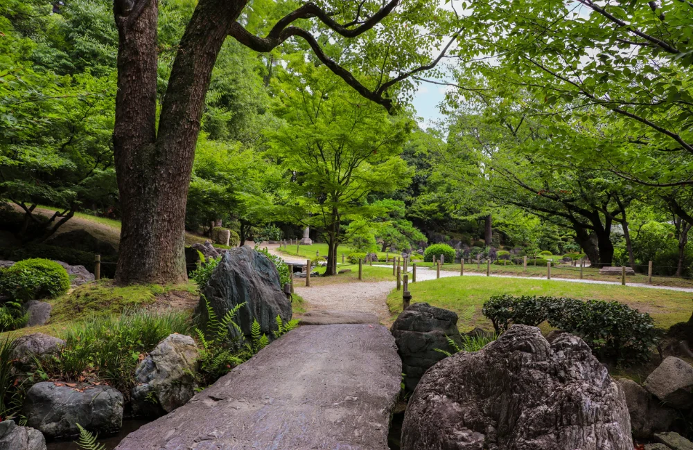 ตกแต่งสวนแบบญี่ปุ่น